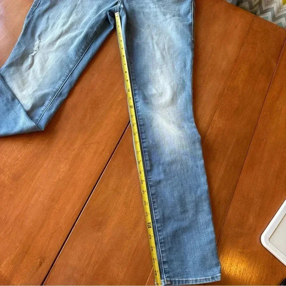 Rock Republic Embossed Skinny Jeans Light Wash Mid Rise Women’s Sz 10 - Picture 10 of 12